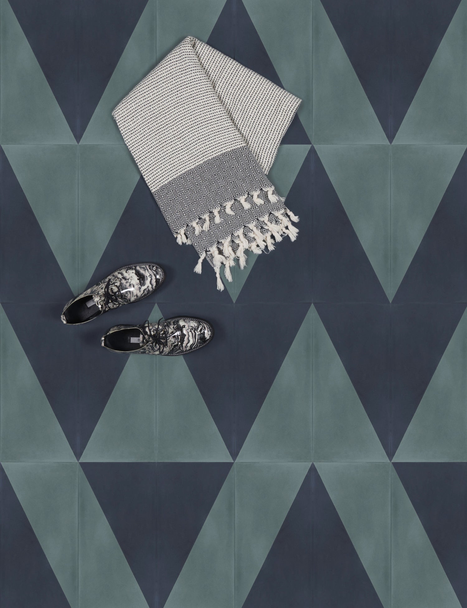 Split Rectangle Left Verde Spruce